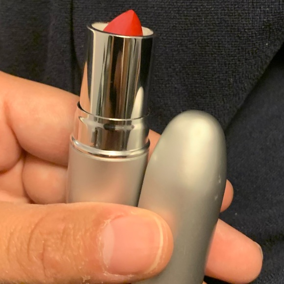 TheBalm “Mia Moore” The Balm Girls lipstick - Picture 4 of 4